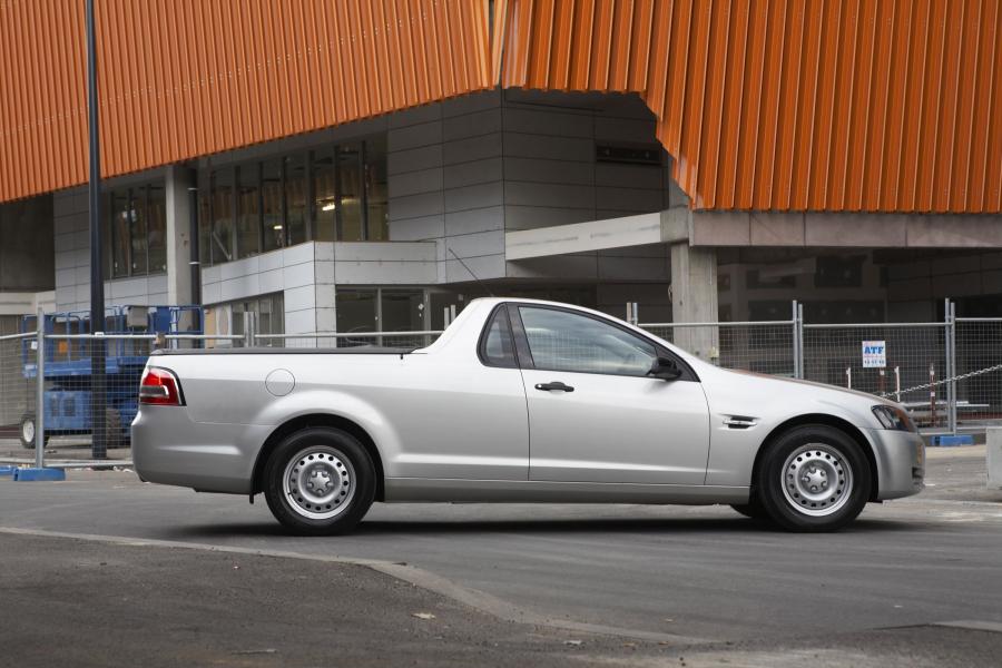  Holden Commodore VE Omega Ute 2007 года  (фото 4 из 23)
